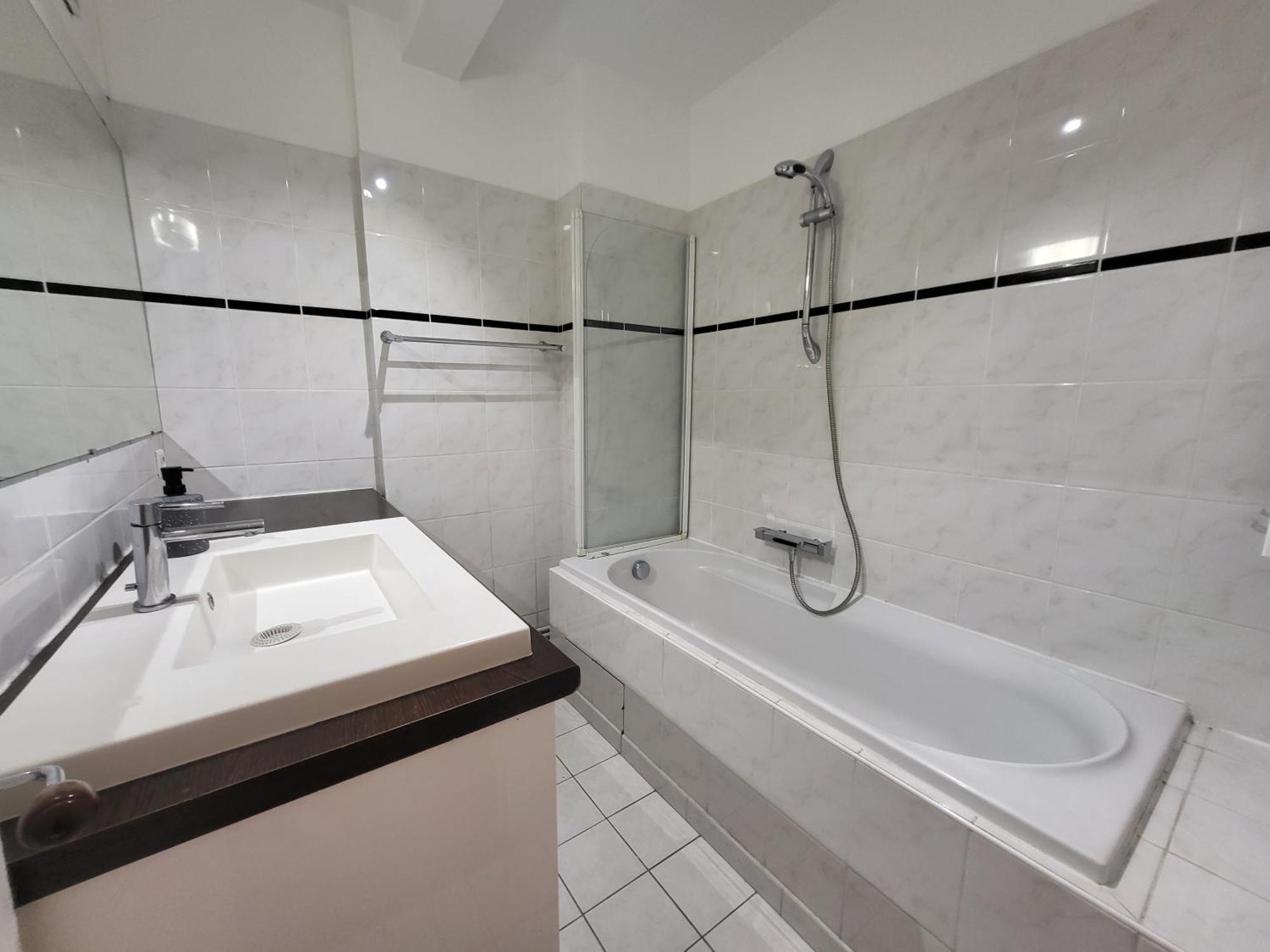 Spacious And Comfortable Apartment - Perfect For Families & Friends - Near Public Transportation Montrouge Zewnętrze zdjęcie